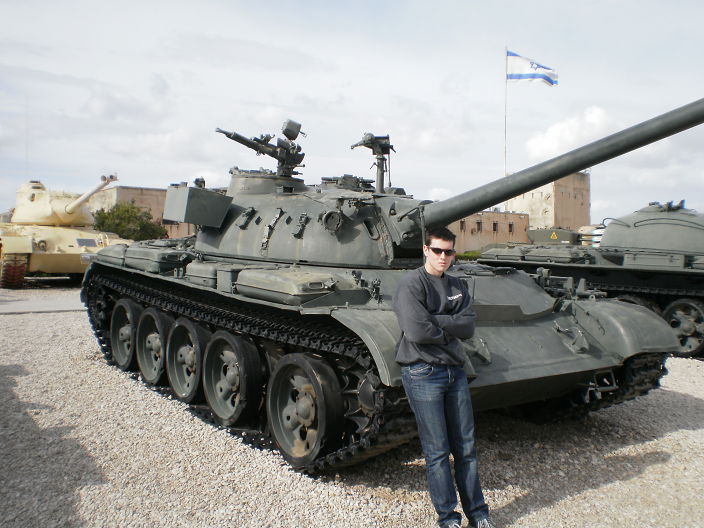 ето я..........в танковом музее