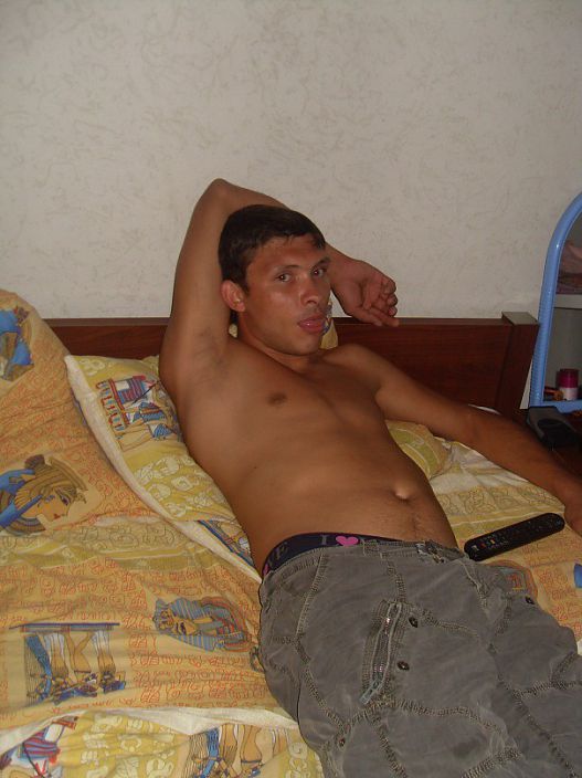 я))))))))))))