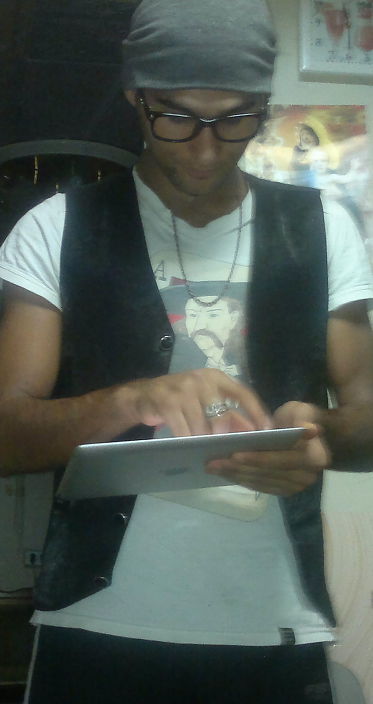 КТО ХОЧИТ МНЕ МИНЕТ СДЕЛОАТЬ