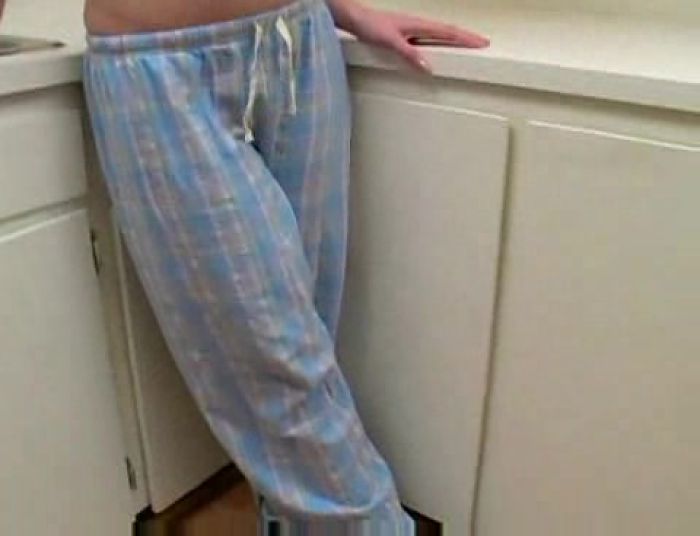 Кудряшка с огурцом