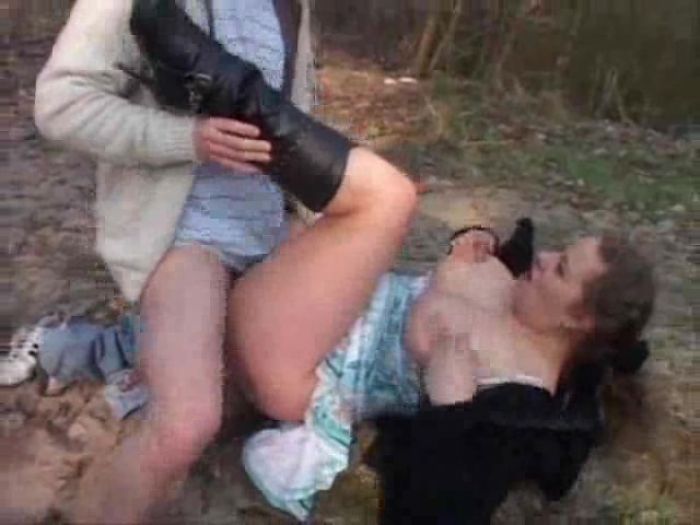 Sex by the pond with chubby milf