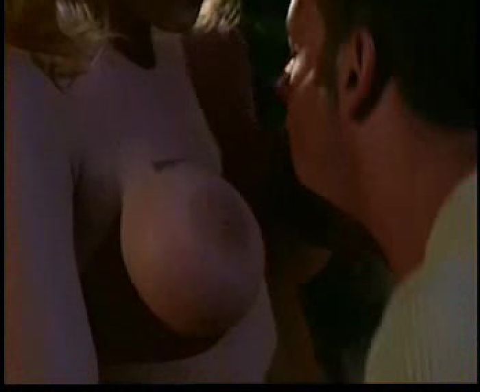 Lexus Locklear fucked on a car and wants a divorce