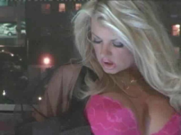 Крутая стриптизерша