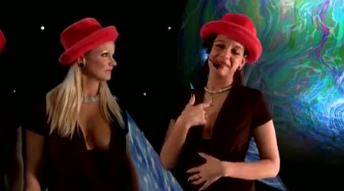 3 красные шапочки