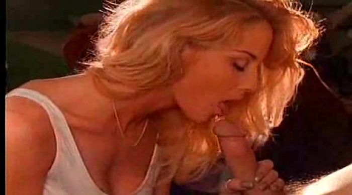 Gorgeous milf screws lucky guy