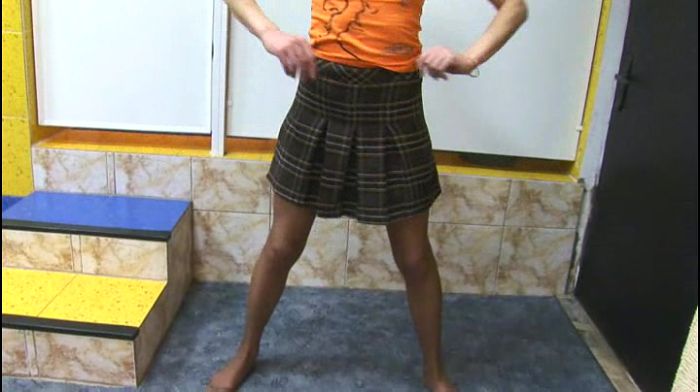 Гимнастика в колготках (надо дождаться 6-ой минуты)