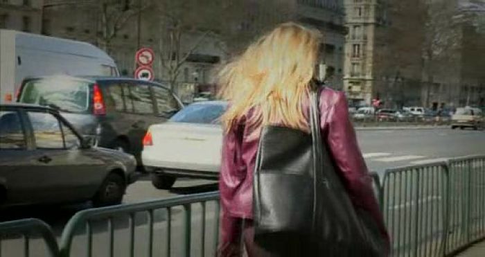 секс в подъезде